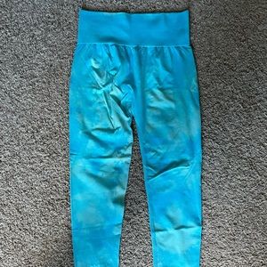 High waisted leggings